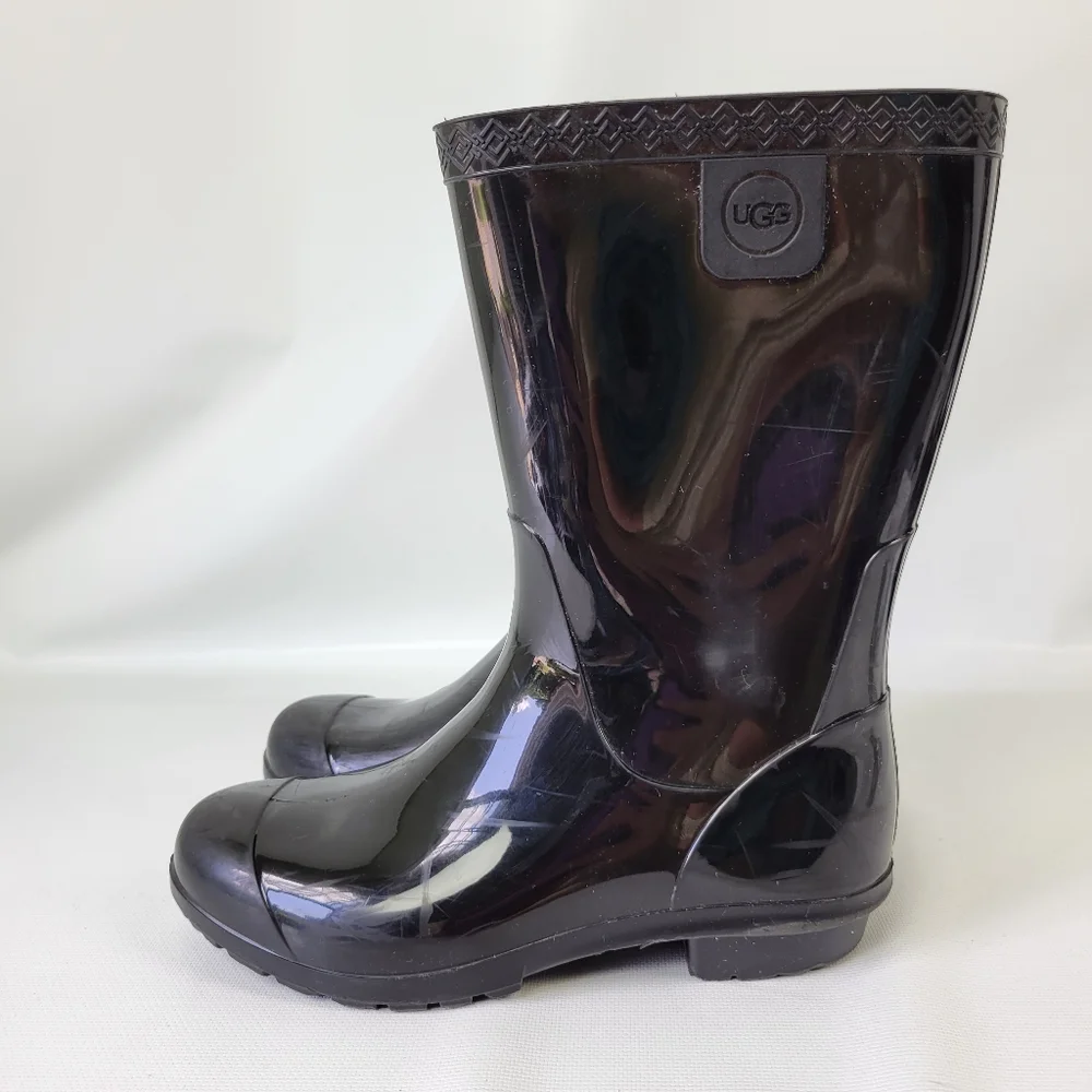 UGG Rubber Rain Boots Boys Sz 2